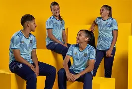 LPL- 博卡青年迎法甲关键赛；窗口期临场应变；赛场秩序良好；更衣室氛围转暖