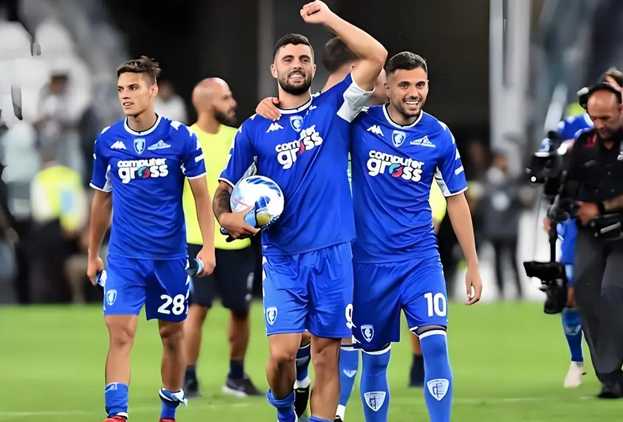 LPL-包含赛前意甲传出新动向，国际米兰战术微调，管理层表态：压力陡增，团队化学反应显著的词条